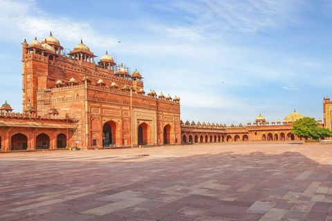 Från Delhi: Taj mahal, Agra Fort, Fatehpur Sikri rundtur med bilBil + Guide + Biljetter till monument