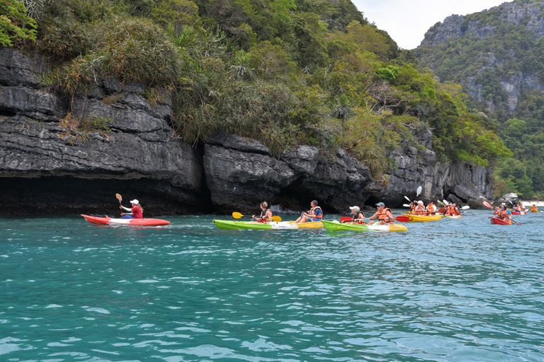 Samui: Angthong Marine Park Boat Tour w/ Transfer and Meals Standard Tour