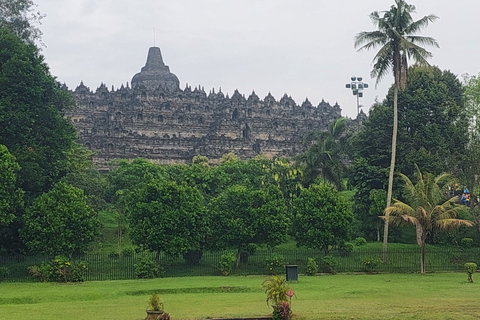 Soluppgång på Merapi-berget, Borobudur-klättring och Prambanan-templet