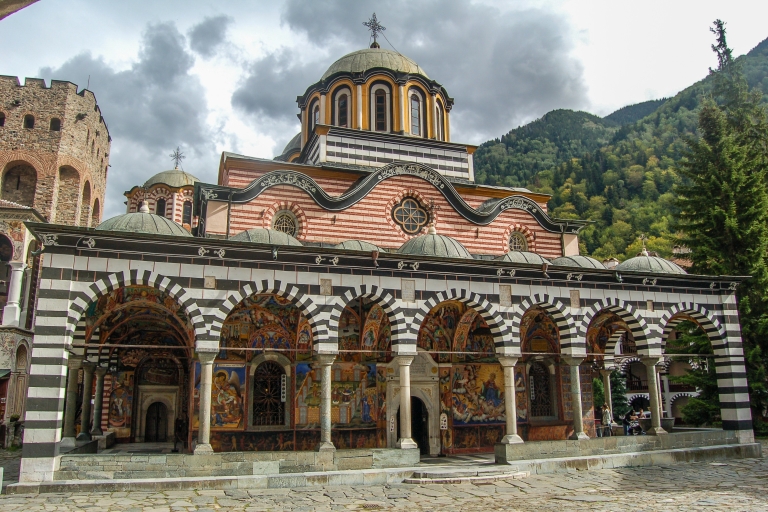 Excursion d'une journée au monastère de Rila et à la grotte de St. Ivan depuis Sofia