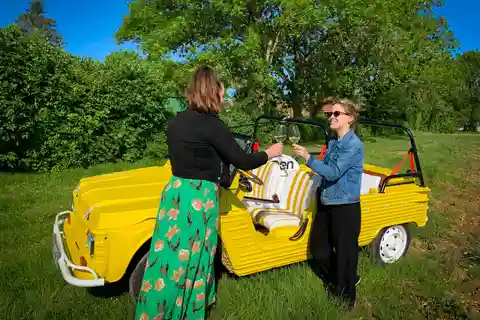 e-Mehari Tour und Verkostung Chablis Clotilde Davenne