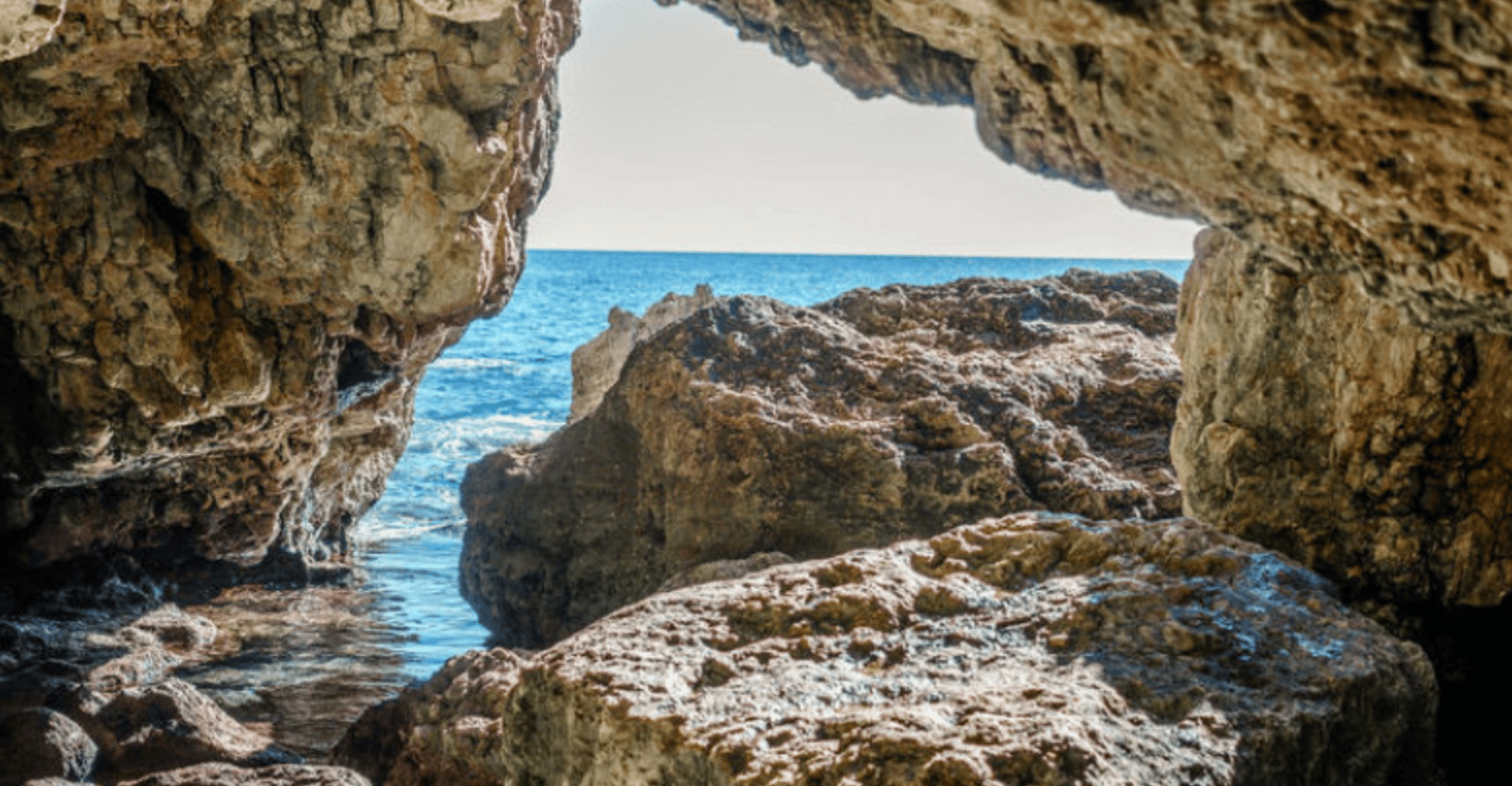 Excursion to the caves of Santa Maria di Leuca - Housity