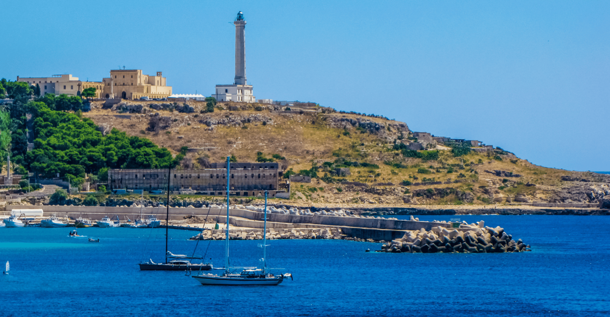 Excursion to the caves of Santa Maria di Leuca - Housity