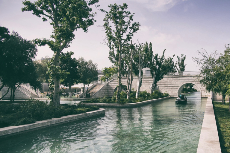 Oude en moderne stadstour door Bakoe (inclusief lunch)