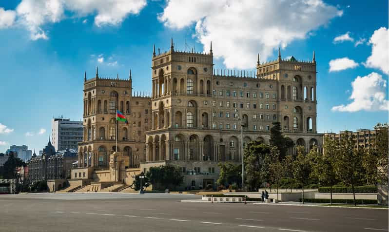 Tour Della Città Di Baku Antica E Moderna | GetYourGuide