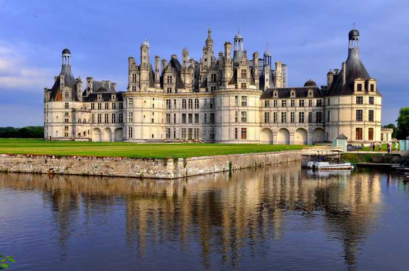 From Tours : Chenonceau & Chambord Castles Day Trip
