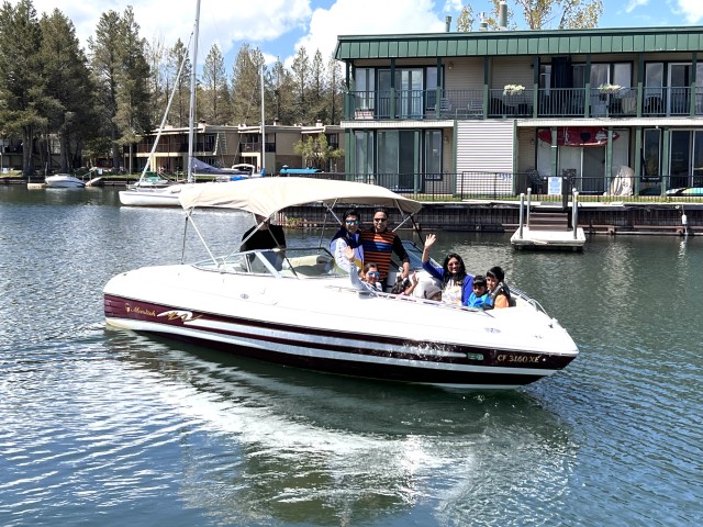 Visit South Lake Tahoe Private Guided Boat Tour 2 hours in Lake Tahoe, USA