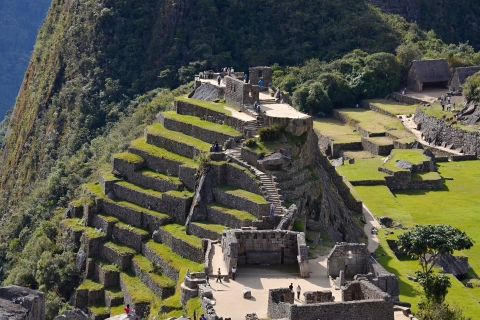 Von Aguas Calientes aus: Machu Picchu Ticket, geführte Tour & BusAguas Calientes: Machu Picchu Ticket, Bus, & geführte Tour