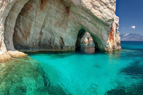 Cuevas Azules de Zante y bahía de Navagio