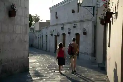 Tour a pie y Monasterio de Santa Catalina