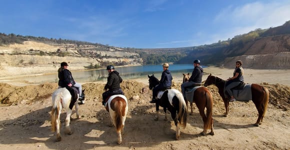 Ausritt auf dem Trail – Private Tagestour ab Belgrad