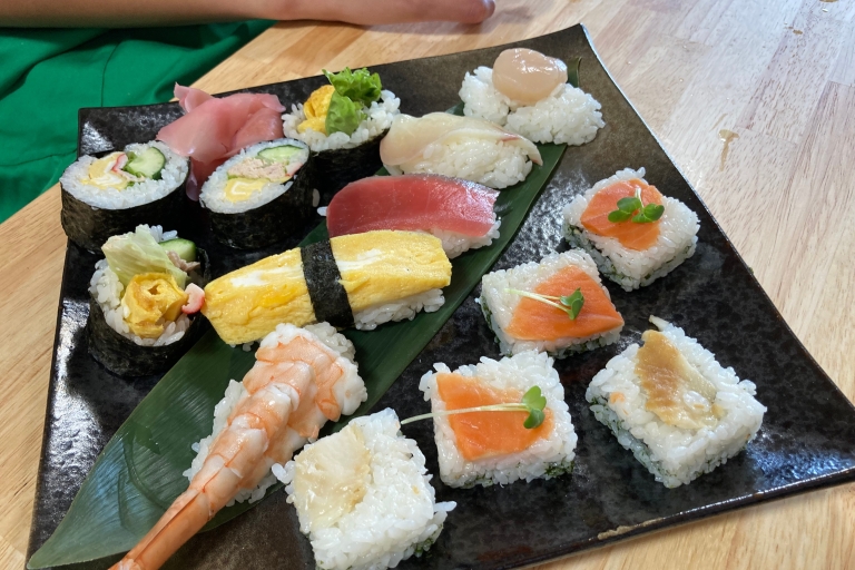 Osaka: Sushi class in Dotonbori