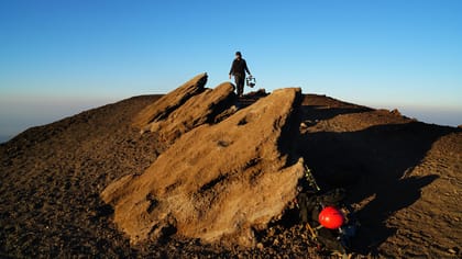 Catania: Mount Etna Sunset Tour with Wine Tasting
