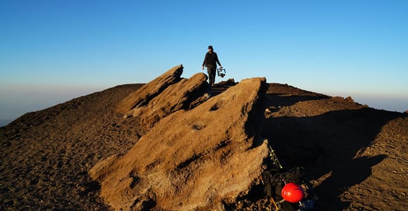 Catania: Mount Etna Sunset Tour with Wine Tasting