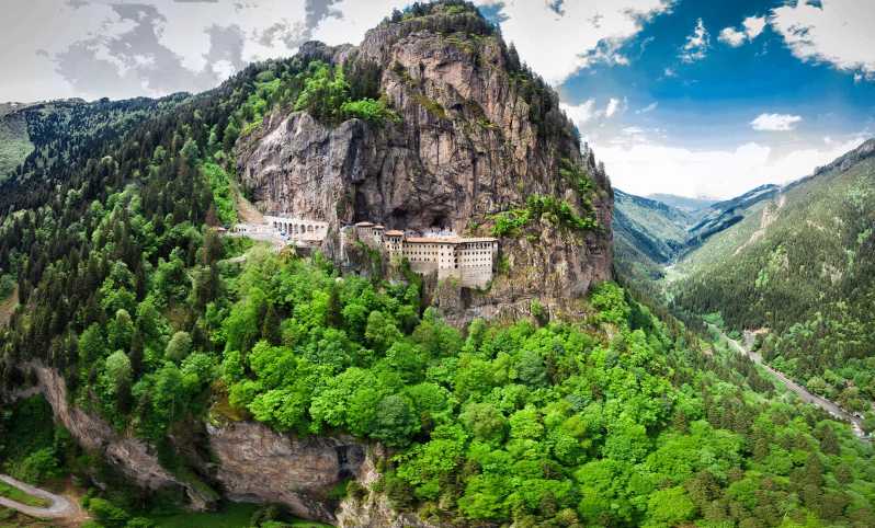 Trebisonda: tour giornaliero del monastero di Sümela, della grotta e di Hamsiköy