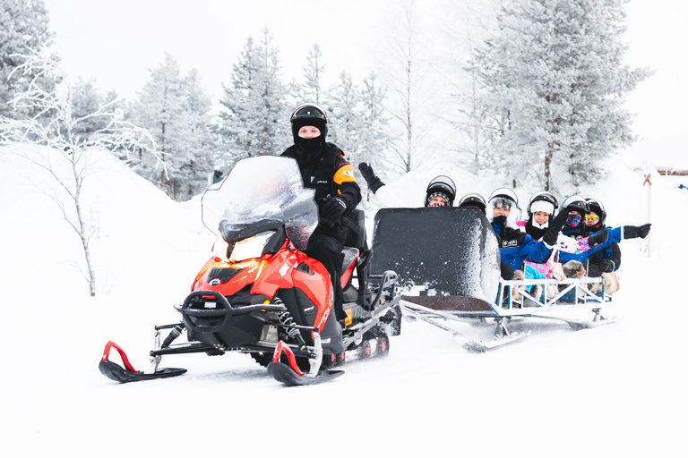 Rovaniemi: Family Snowmobile Safari Shared Driving, 2 Adults on 1 Snowmobile