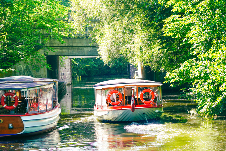 Lyngby & Bagsværd Lake: Baadfarten Boat Ride