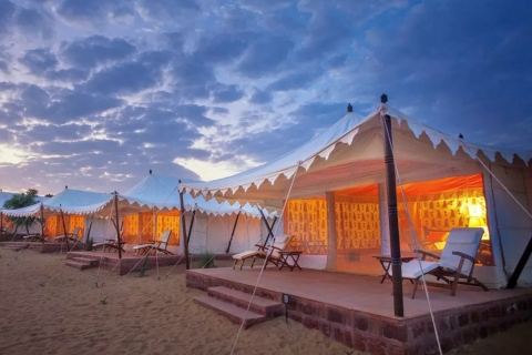 Van Jodhpur: overnachting kamperen met kameelsafari in Jodhpur