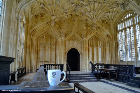 Oxford: tour de escenarios de Christ Church de Harry PotterTour en grupo privado en inglés