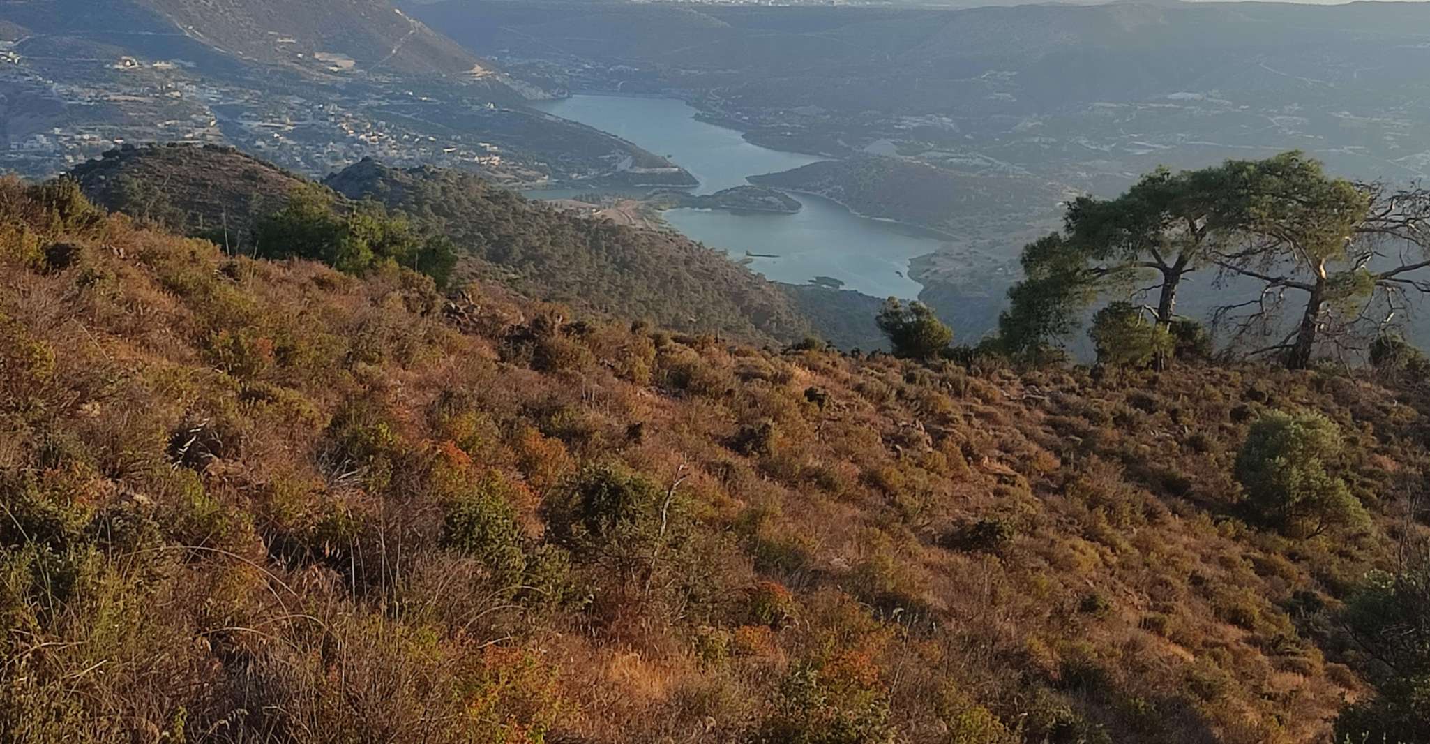 7-8 km a piedi sopra Limassol - Hizvo