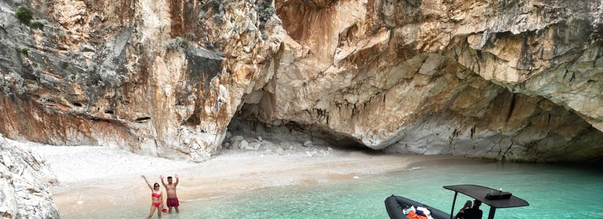 Vlore : Grotte de Dafina et grotte de Haxhi Ali visite guidée privée
