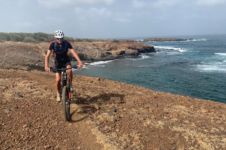 Tarrafal: Wycieczka rowerowa z tradycyjnym posiłkiem