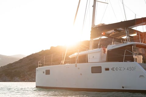 From Agios Nikolaos: Mirabello Bay Afternoon Cruise & Meal