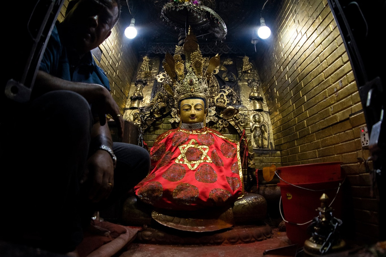 Thamel and Swayambhunath (Monkey Temple) Walking TourThamel &amp; Monkey Temple Small Group Tour