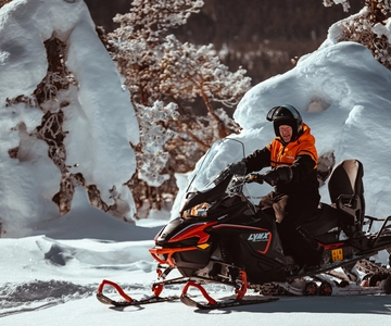 Ylläs: Motos de nieve ABC