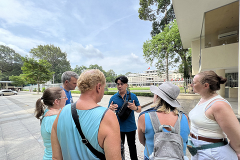 Ho Chi Minh: Guided Walking Tour of Saigon's Main Sights Shared Group Tour