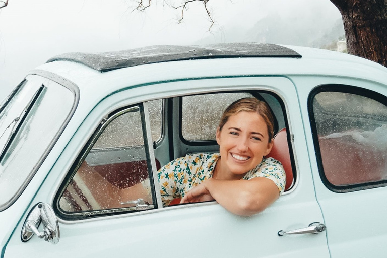 Positano/Praiano : visite privée de l&#039;emblématique Fiat 500 sur la côte amalfitaine