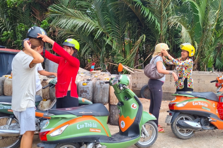 Excursión de un día al Mekong: Comida, Moto, Barco en grupo reducido