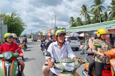 Day trip to Mekong: Food, Motorbike, Boat in small group