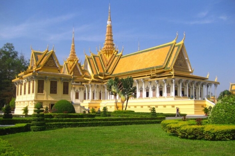 Phnom Penh: Private custom tour with a local guide 4 Hours Walking Tour