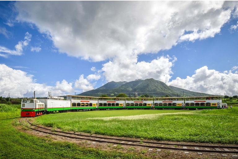 Basseterre: Viagem de 1 dia pela ferrovia panorâmica de St. Kitts com bebidas