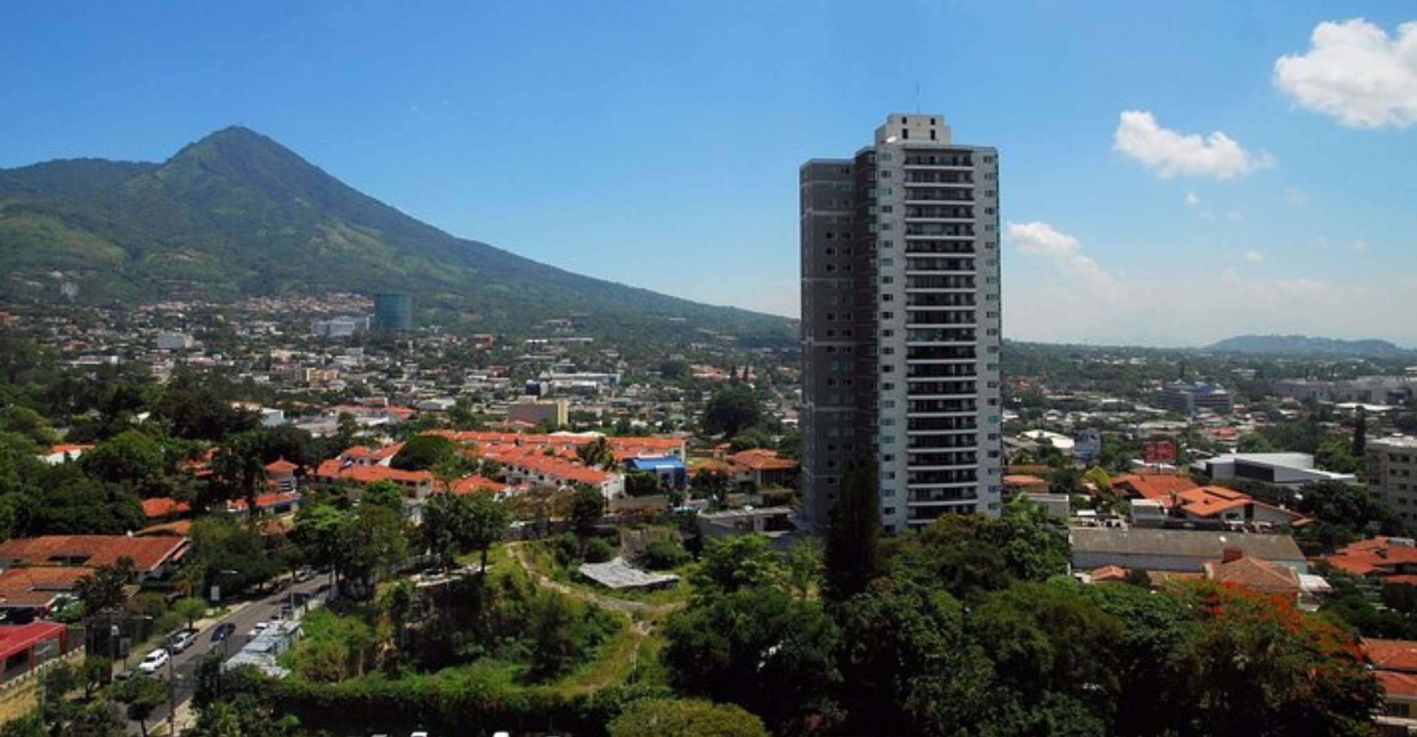San Salvador, tour privato personalizzato con una guida locale - Housity