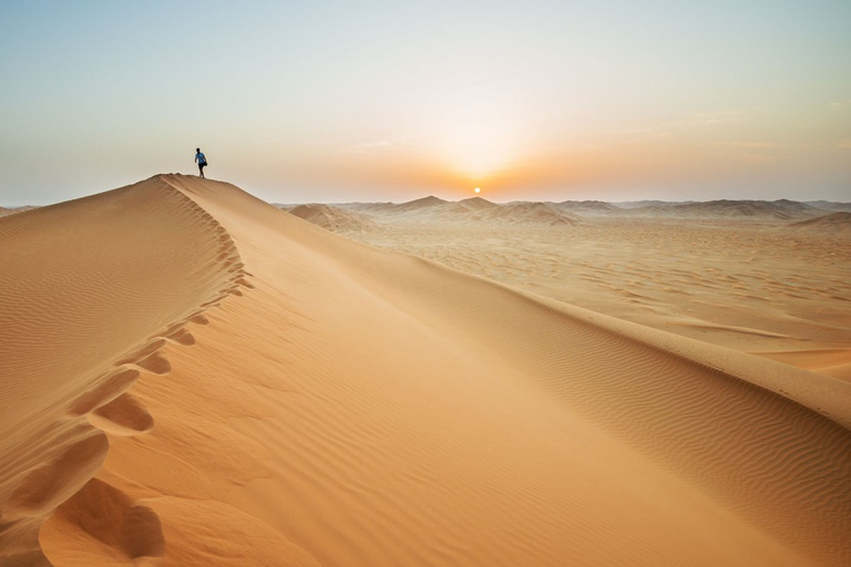 Muscat: escursione privata con safari nel deserto a 4 ruote motrici