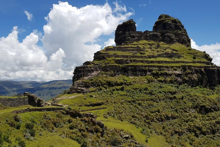 From Cusco: Waqrapukara 1 day private tour
