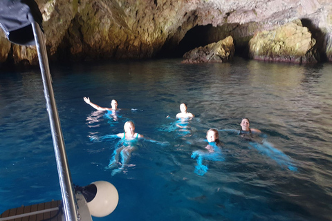 Kotor: Schnellbootfahrt zur Blauen Höhle und zur Muttergottes der Felsen