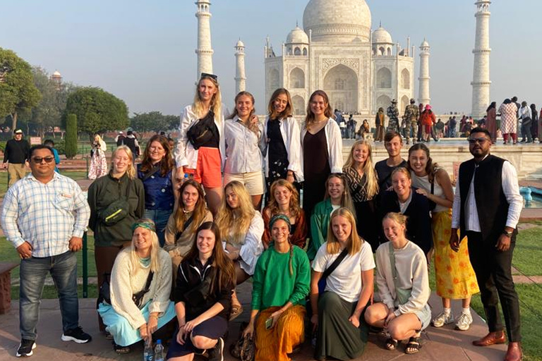 Delhi para Agra: Excursão ao Taj Mahal ao nascer do sol com trasladosTour particular saindo de Délhi - Carro, guia, ingressos e refeição 5 estrelas