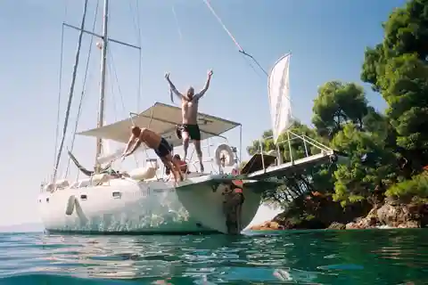 Skiathos private tours :Sailing day with lunch on board,
