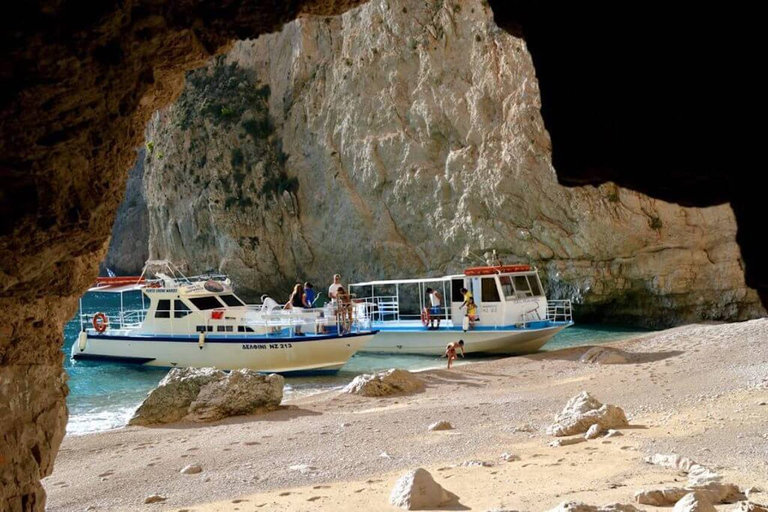 Zakynthos: Cruzeiro pela Costa Oeste e Baía de Navagio com 2 paradas para nadar