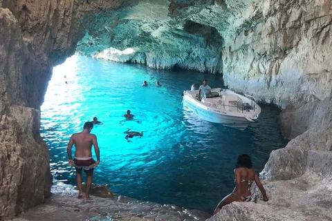 Zakynthos: Westkust & Navagio Baai Cruise met 2 Swim Stops