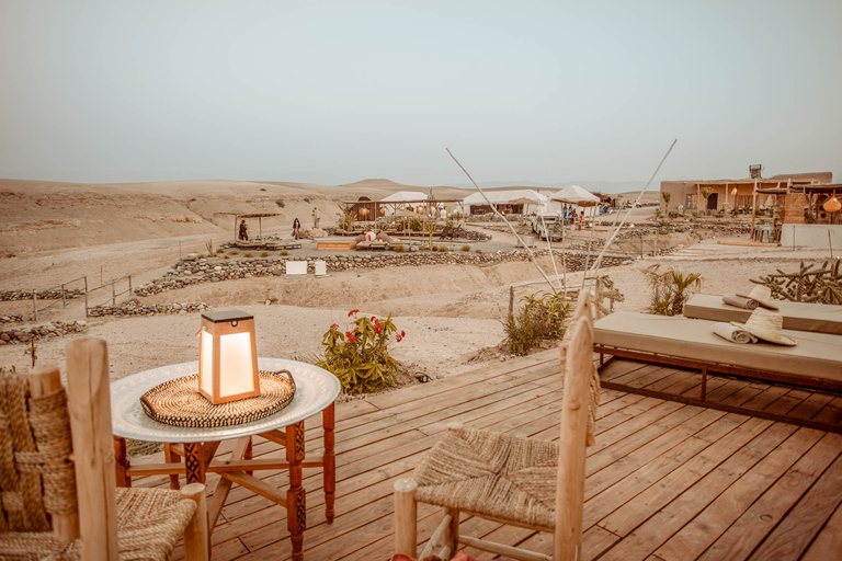 Marrakech: pranzo magico nel deserto di Agafay con piscina