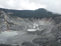 Jakarta, volcan, cascade et belle visite du village local - Housity