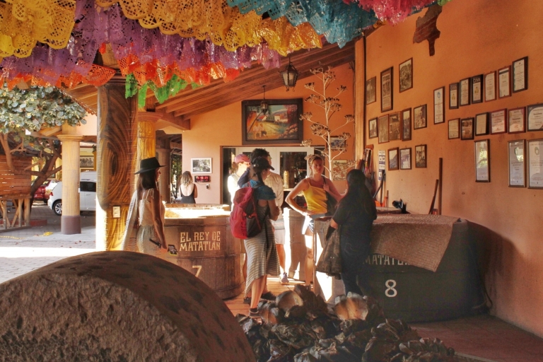 Tour durch Hierve el Agua, Tule, Mitla und die Mezcal-Destillerie