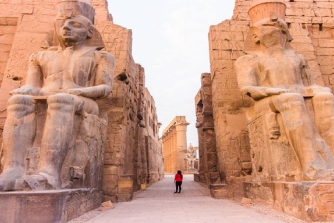 Safaga: Luxor Tour mit Heißluftballonfahrt und Mahlzeiten
