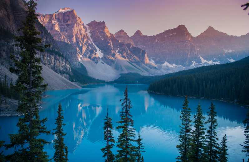 From Banff: Shuttle to Moraine Lake and Lake Louise