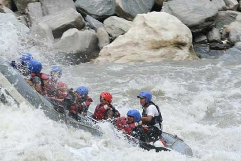 Aventura de rafting no rio Seti: Emoção de meio dia saindo de Pokhara