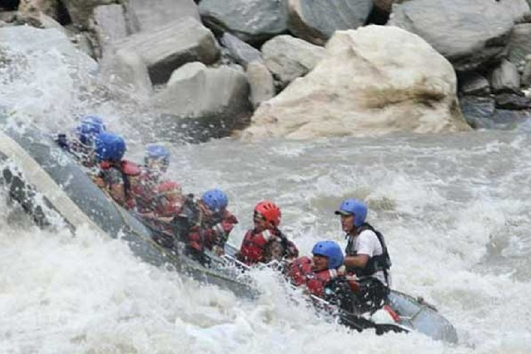 Aventura de rafting no rio Seti: Emoção de meio dia saindo de Pokhara